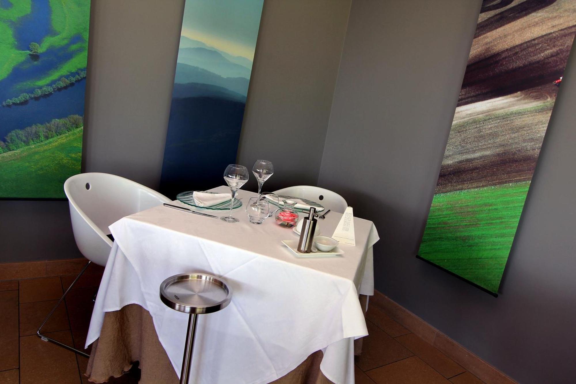 Hotel Restaurant La Montagne De Brancion Martailly-lès-Brancion Buitenkant foto